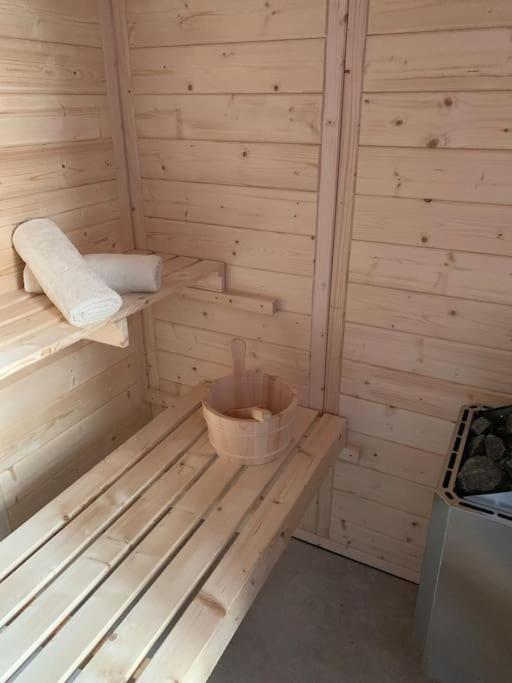 Maison Centre Ville - 2 Chambres - Sauna En Option Marchiennes-Ville Esterno foto